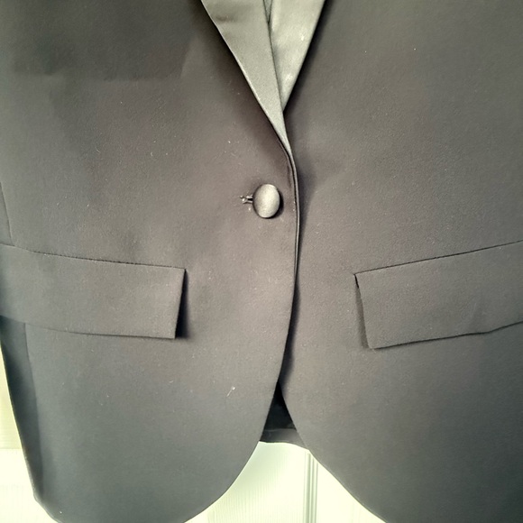 Amanda Uprichard Black Satin Lapel Blazer - Picture 4 of 6